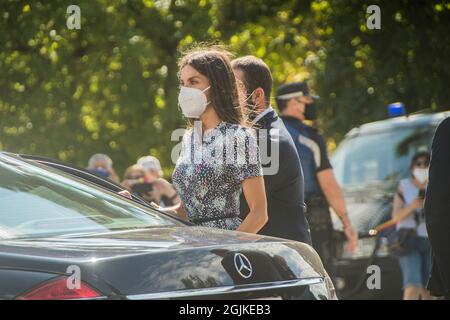 Madrid, Spagna. 10 Settembre 2021. Letizia la regina di Spagna partecipa al ritorno della fiera del libro a Madrid la Fiera del libro di Madrid ritorna al parco El Retiro dopo la pausa dello scorso anno, quando la pandemia del Covid-19 ha costretto a celebrare questo mitico appuntamento con la cultura in formato digitale. La Fiera inizia il 10 settembre e durerà fino al 26. (Foto di Alberto Sibaja/Pacific Press/Sipa USA) Credit: Sipa USA/Alamy Live News Foto Stock