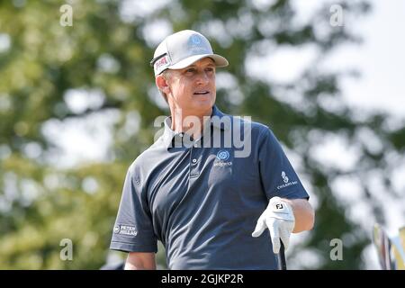 Jennings, Stati Uniti. 10 Settembre 2021. 10 settembre 2021: David Toms da Shreveport Louisiana dal primo tee durante il primo round dell'Ascension Charity Classic tenuto al Norwood Hills Country Club di Jennings, MO Richard Ulreich/CSM Credit: CAL Sport Media/Alamy Live News Foto Stock