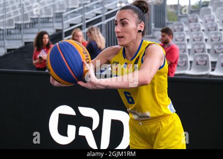 Parigi, Francia. 10 Settembre 2021. BiancaFOTA (Romania) in azione durante la FIBA 3x3 Europe Cup 2021 (1° giorno), Campionato europeo di pallacanestro a Parigi, Francia, settembre 10 2021 Credit: Independent Photo Agency/Alamy Live News Foto Stock