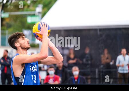 Parigi, Francia. 10 Settembre 2021. Gabreil Chachashvili (Israele) in The Throw durante la FIBA 3x3 Europe Cup 2021 (1° giorno), Campionato europeo di pallacanestro a Parigi, Francia, settembre 10 2021 Credit: Agenzia indipendente di foto/Alamy Live News Foto Stock