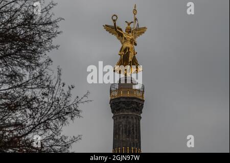 La colonna della vittoria nel Tiergarten di Berlino Foto Stock