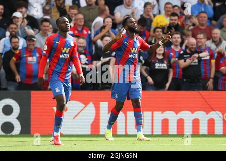 Londra, Regno Unito. 11 Settembre 2021. Odsonne Edouard of Crystal Palace segna il suo secondo posto per il 3-0 e festeggia durante la partita della Premier League tra Crystal Palace e Tottenham Hotspur a Selhurst Park, Londra, Inghilterra, il 11 settembre 2021. Foto di Ken Sparks. Solo per uso editoriale, licenza richiesta per uso commerciale. Nessun utilizzo nelle scommesse, nei giochi o nelle pubblicazioni di un singolo club/campionato/giocatore. Credit: UK Sports Pics Ltd/Alamy Live News Foto Stock