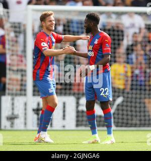 Londra, Regno Unito. 11 Settembre 2021. Odsonne Edouard of Crystal Palace segna il suo secondo posto per il 3-0 e festeggia durante la partita della Premier League tra Crystal Palace e Tottenham Hotspur a Selhurst Park, Londra, Inghilterra, il 11 settembre 2021. Foto di Ken Sparks. Solo per uso editoriale, licenza richiesta per uso commerciale. Nessun utilizzo nelle scommesse, nei giochi o nelle pubblicazioni di un singolo club/campionato/giocatore. Credit: UK Sports Pics Ltd/Alamy Live News Foto Stock