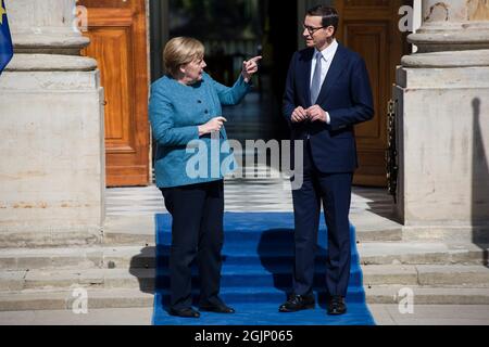 Varsavia, Polonia. 11 Settembre 2021. Angela Merkel e Mateusz Morawiecki visti durante un incontro al Palazzo sull'Isola (Pa?ac na Wyspie) a Varsavia. Il cancelliere tedesco Angela Merkel è in visita a Varsavia per un'ultima volta prima di ritirarsi dalla politica. La sig.ra Merkel è stata accolta dal primo ministro polacco Mateusz Morawiecki. Credit: SOPA Images Limited/Alamy Live News Foto Stock