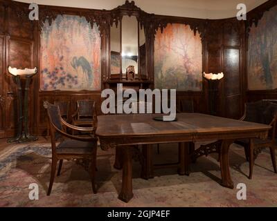 Sala da pranzo glicine (1910-14) da Parigi appartamento di ingegnere Auguste Chateau. Mostra al Metropolitan Museum of Art, New York, USA Foto Stock