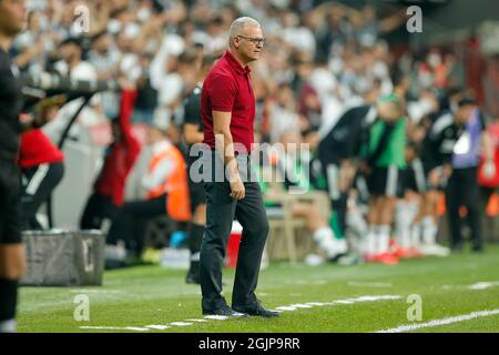 ISTANBOEL, TURCHIA - SETTEMBRE 11: Headcoach Irfan Buz di Yeni Malatyaspor durante la partita della Superlega Turca tra Besiktas e Yeni Malatyaspor al Parco Vodafone il 11 Settembre 2021 a Istanboel, Turchia (Foto di /Orange Pictures) Foto Stock