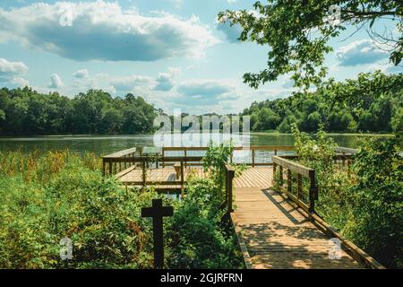 Il Lake Conestee Nature Preserve and Recreational Park è un luogo preferito sia dalla gente del posto che dai turisti a Greenville, South Carolina. Foto Stock