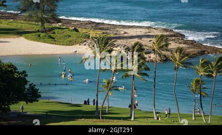 Imbarco mattutino sulla laguna di Ko Olina a Oahu. Foto Stock