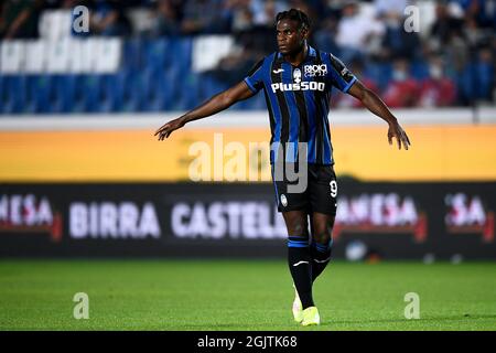 Bergamo, Italia. 11 settembre 2021. Duvan Zapata di Atalanta BC gestì durante la Serie Una partita di calcio tra Atalanta BC e ACF Fiorentina. Credit: Nicolò campo/Alamy Live News Foto Stock