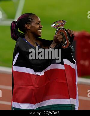 Zurigo, 09 set 2021 il vincitore di 1500m Faith Kipyegon è stato visto in azione durante la Wanda Diamond League allo stadio Litzigrund di Zurigo Svizzera a Septembo Foto Stock