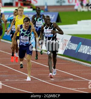 Zurigo, 09 set 2021 1500m Jakob Ingebrigtsen (L) Timothy Cheruiyot (R) visto in azione durante la Wanda Diamond League allo stadio Litzigrund di Zurigo Foto Stock