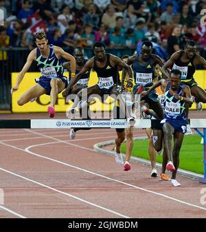 Zurigo, 09 set 2021 3000m Runner GetNet Wale (ETH) visto in azione durante la Wanda Diamond League allo stadio Litzigrund Zurigo Svizzera a Septe Foto Stock