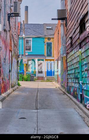 Kensington è un quartiere multiculturale nel centro di Toronto Ontario. Designato un sito storico nazionale è meglio conosciuto per i suoi negozi eclettici A. Foto Stock