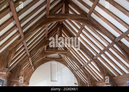 Il tetto a trave a martelli a capriate fino alla Great Hall of Thoresby College, King's Lynn. Norfolk. Dettagli in Descrizione. Foto Stock