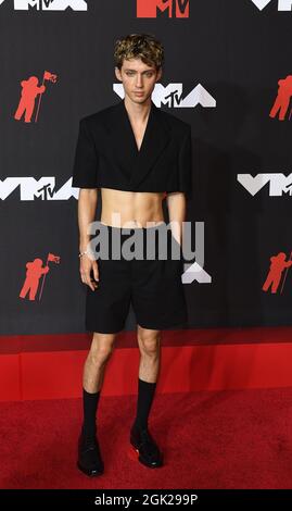 Troye Sivan partecipa ai 2021 MTV Video Music Awards al Barclays Center il 12 settembre 2021 nel quartiere Brooklyn di New York. Foto: Jeremy Smith/imageSPACE /MediaPunch Foto Stock