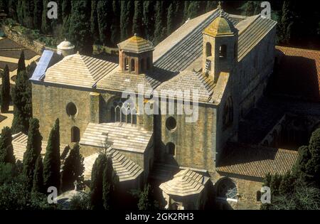 FRANCIA. AUDE (11) L'ABBAZIA DI FONFROIDE, IN STILE GOTICO, DOVE IL LEGATO PAPALE SONO STATI UCCISI DAI CATARI. L'ABBAZIALE VISTO DAL SUD. VISTA AEREA Foto Stock