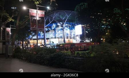 Orchard Road Singapore di notte Foto Stock