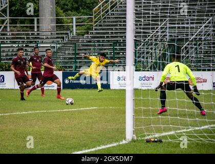 Il Hyderabad FC vince 5-0 contro Assam Rifles in una partita di gruppo D giocata al Mohun Bagan Ground di Kolkata. (Foto di Amlan Biswas/Pacific Press) Foto Stock