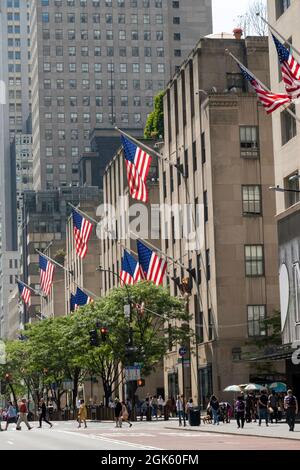 Il Rockefeller Center è un complesso di edifici situato sulla Fifth Avenue, New York City, Stati Uniti Foto Stock