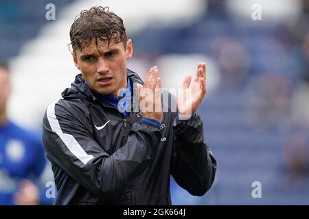 Ryan Ledson di Preston saluta i fan prima del gioco immagine di Steve Flynn/AHPIX.com, Calcio: Partita Preston North End -V- Hull City a Deepdale Foto Stock