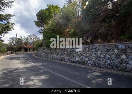 Il paesaggio dei monti Troodos a Cipro Foto Stock