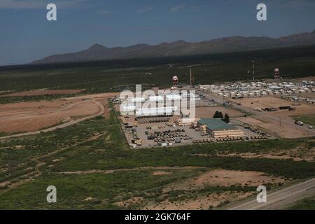 Foto dell'area di Dona Ana Housing Area vicino a Fort Bliss, Texas, 22 agosto 2021. Il Dipartimento della Difesa, a sostegno del Dipartimento di Stato, fornisce trasporto e alloggio temporaneo a sostegno dell'operazione Allees Refuge. Questa iniziativa segue l'impegno dell'America nei confronti dei cittadini afghani che hanno aiutato gli Stati Uniti e fornisce loro un sostegno essenziale in luoghi sicuri al di fuori dell'Afghanistan. Foto Stock