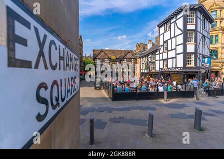 Vista degli edifici di Exchange Square, Manchester, Lancashire, Inghilterra, Regno Unito, Europa Foto Stock