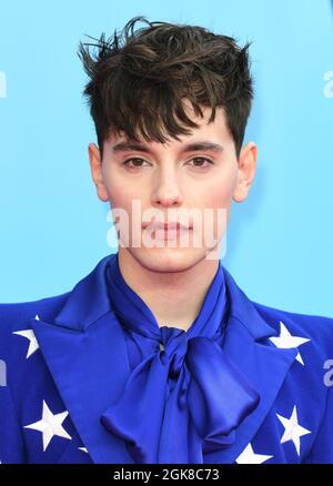 13 settembre 2021, Londra, Regno Unito Max Harwood arriva a tutti parlano di Jamie World Premiere, Royal Festival Hall, Londra. Credit: Doug Peters/EMPICS/Alamy Live News Foto Stock