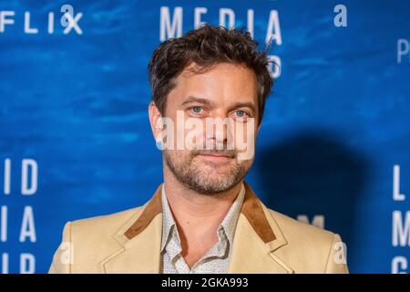 Toronto, Canada. 13 settembre 2021. Joshua Jackson partecipa al The Big Splash del Liquid Media Group all'hotel Windsor Arms durante il Toronto International Film Festival 2021 a Toronto il 13 settembre 2021. Credit: EXImages/Alamy Live News Foto Stock