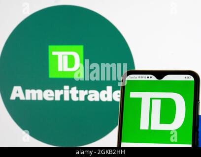 Ucraina. 14 settembre 2021. In questa foto, il logo TD Ameritrade è visualizzato sullo smartphone. Credit: SOPA Images Limited/Alamy Live News Foto Stock