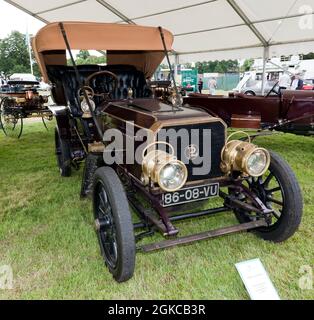 A 1903, Panhard et Levassor Labordette Tourer, in mostra, al London Classic Car Show 2021 Foto Stock