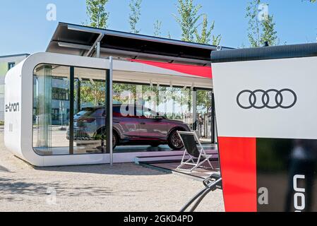 Audi Presentazione della Audi Q4 40 e-Tron Electric Car SUV Foto Stock