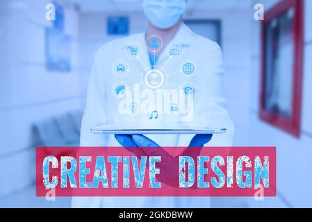 Firma di scrittura a mano Design creativo. Panoramica aziendale sottoinsieme di comunicazione visiva e progettazione della comunicazione uomo in uniforme Capogruppo Capogruppo Tablet Foto Stock