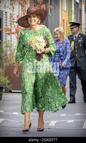 Overijssel, Paesi Bassi, 14 settembre 2021. DEVENTER - la regina Maxima e il re Willem-Alexander visitano l'Havenkwartier in Deventer. La regina Maxima e il re Willem-Alexander visitano la regione nella parte meridionale di Salland a Overijssel il 14 settembre 2021. Foto di Robin Utrecht/ABACAPRESS.COM Foto Stock