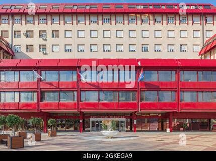 Belgrado, Serbia - 14 febbraio 2021: Università di Belgrado Facoltà di Economia edificio dell'Istituto educativo. Foto Stock