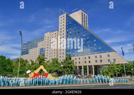 Estrel Hotel, Sonnenallee, Neukoelln, Berlino, Germania Foto Stock