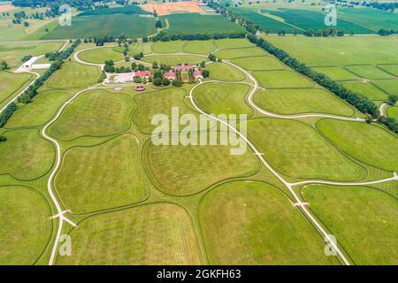 Lane's End Farm è una fattoria di allevamento di cavalli di razza Thoroughbred a Versailles, Kentucky, fondata nel 1979. La terra originale faceva parte della Bosque Bonita Farm Foto Stock