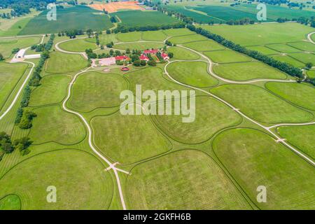 Lane's End Farm è una fattoria di allevamento di cavalli di razza Thoroughbred a Versailles, Kentucky, fondata nel 1979. La terra originale faceva parte della Bosque Bonita Farm Foto Stock