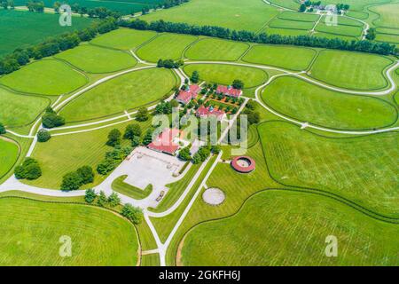 Lane's End Farm è una fattoria di allevamento di cavalli di razza Thoroughbred a Versailles, Kentucky, fondata nel 1979. La terra originale faceva parte della Bosque Bonita Farm Foto Stock