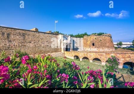Mura della vecchia fortezza nella città di Chios, Grecia. Foto Stock