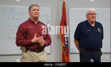 La base della Guardia Nazionale dell'aria di ebbing - Fort Smith, Arkansas. La 188a ala ha ospitato il corso dell'Agenzia federale di gestione delle emergenze (FEMA), ufficiale di informazione pubblica di base (PIO) qui il 29 aprile 2021. Foto Stock