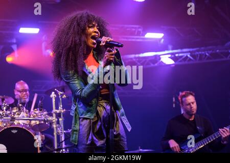 Beverley Knight si esibisce al Cambridge Club Festival 2021 al Childerley Orchard il 10 settembre 2021, Cambridge, Inghilterra Foto Stock