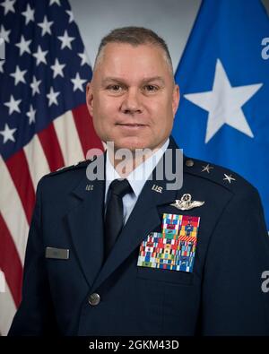 Maxwell AFB, Ala. - Ritratto ufficiale del Gen. William G. Holt, II, Comandante, Curtis E. LeMay Center for Dottrine Development and Education. Foto Stock