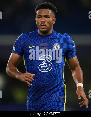 Londra, Regno Unito. 14 settembre 2021. REECE James of Chelsea durante la partita del gruppo UEFA Champions League tra Chelsea e Zenit St. Petersburg a Stamford Bridge, Londra, Inghilterra, il 14 settembre 2021. Foto di Andy Rowland. Credit: Prime Media Images/Alamy Live News Foto Stock