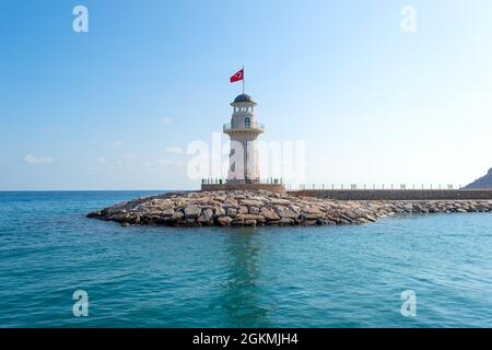 Antico faro nel Mar Mediterraneo della Turchia Foto Stock