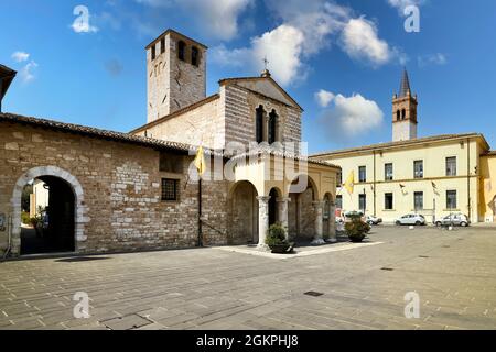 Foligno Umbria Italia. La chiesa di Santa Maria Infraportas Foto Stock