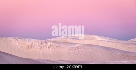 Dune di sabbia al tramonto, Lancelin, Australia occidentale, Australia, Pacifico Foto Stock
