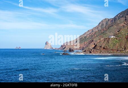 Vista sulla costa di Benijo, Anaga, Tenerife Nord, Spagna Foto Stock