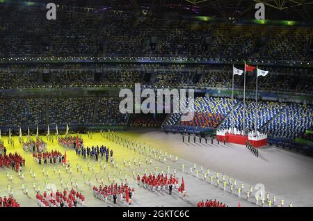 XI'an. 15 settembre 2021. La foto scattata il 15 settembre 2021 mostra la cerimonia di apertura dei 14 Giochi nazionali della Cina a Xi'an, nella provincia di Shaanxi della Cina nord-occidentale. Credit: Tao Liang/Xinhua/Alamy Live News Foto Stock