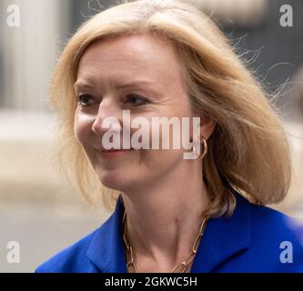 Londra, Regno Unito. 15 settembre 2021. Gabinetto rihuffled Downing Street London Liz truss Ministro degli Esteri Credit: Ian Davidson/Alamy Live News Foto Stock